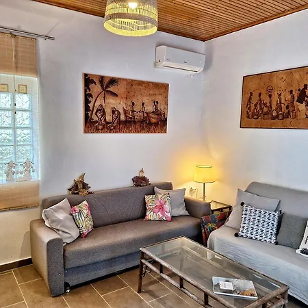 Lemami Seafront Dom wakacyjny Kávos