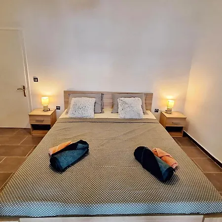 Lemami Seafront 度假居 卡沃斯